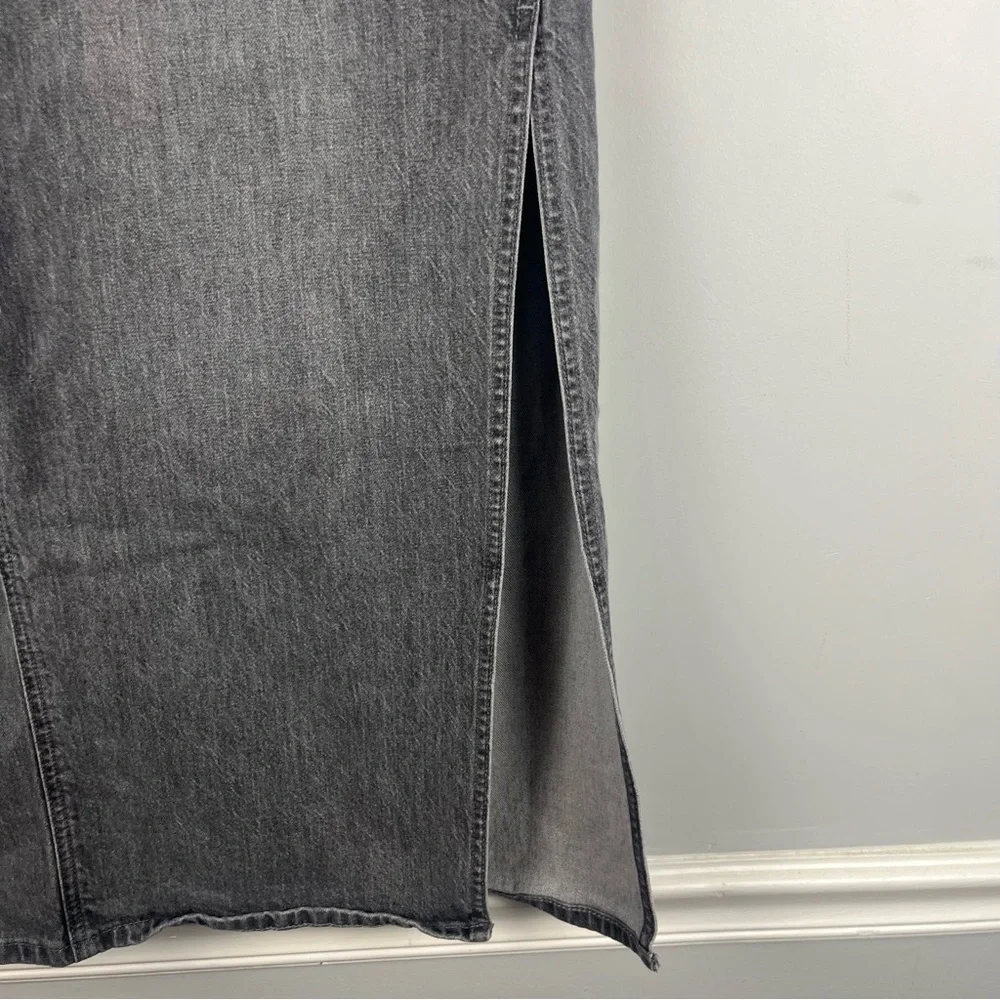 Madewell Denim Side-Slit Midi Skirt in Hallandale Wash Size 32